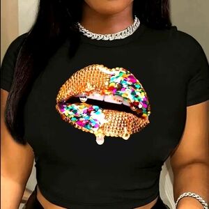 Beautiful Golden Sparkle Lips Graphic T-shirt Women's size 14 New without Tags
